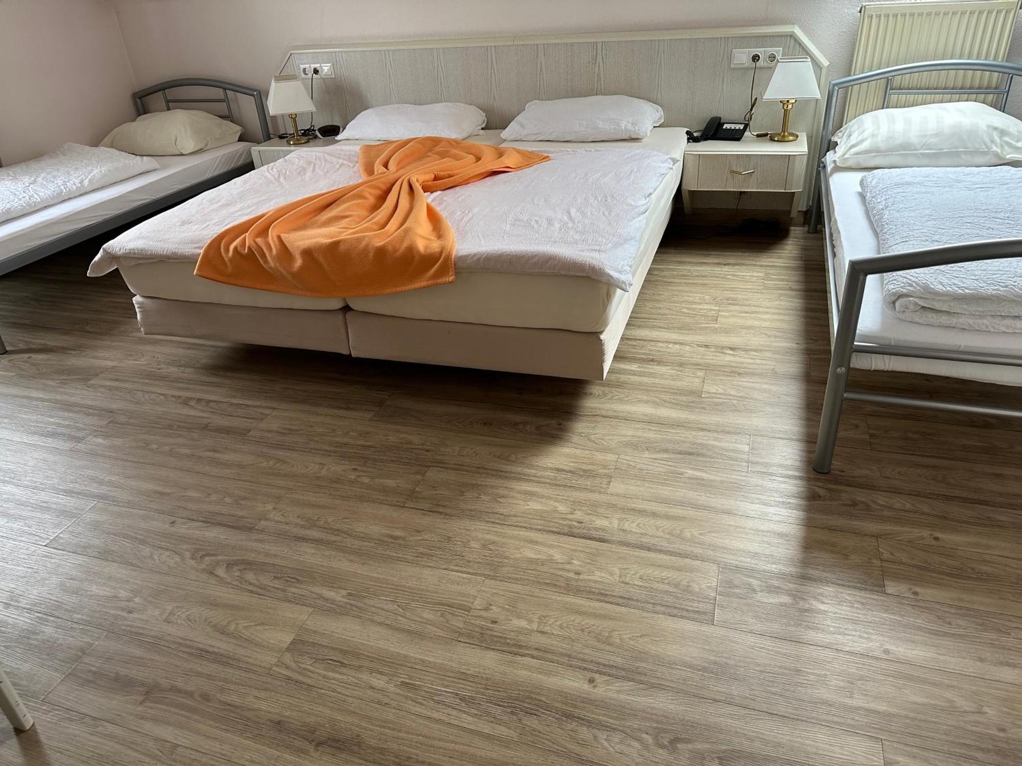 אסשפנבורג Hotel Garni Classico מראה חיצוני תמונה