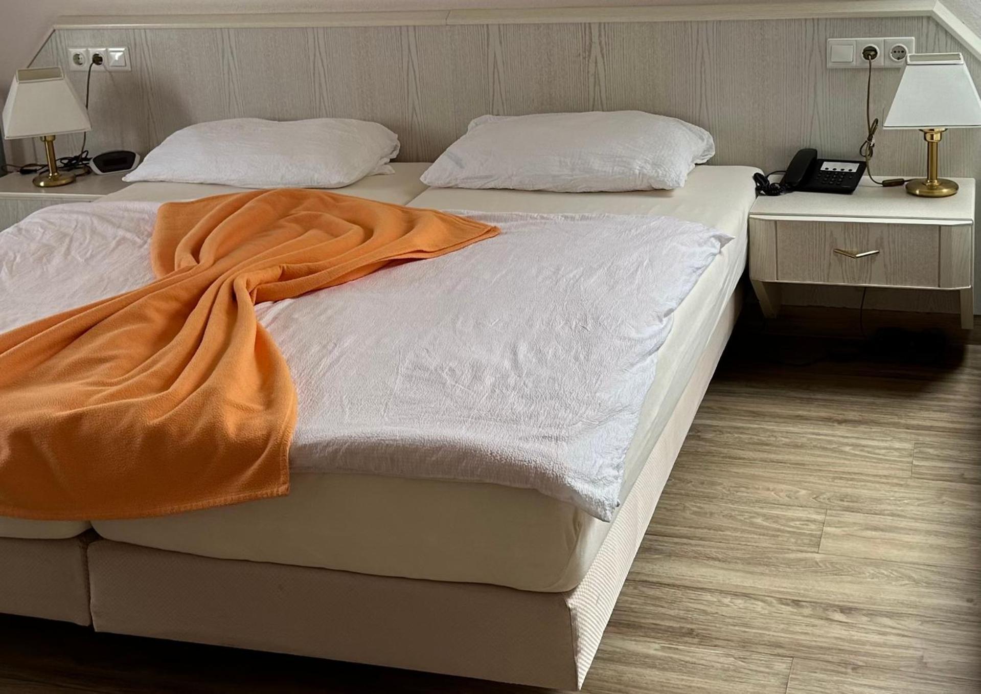 אסשפנבורג Hotel Garni Classico מראה חיצוני תמונה
