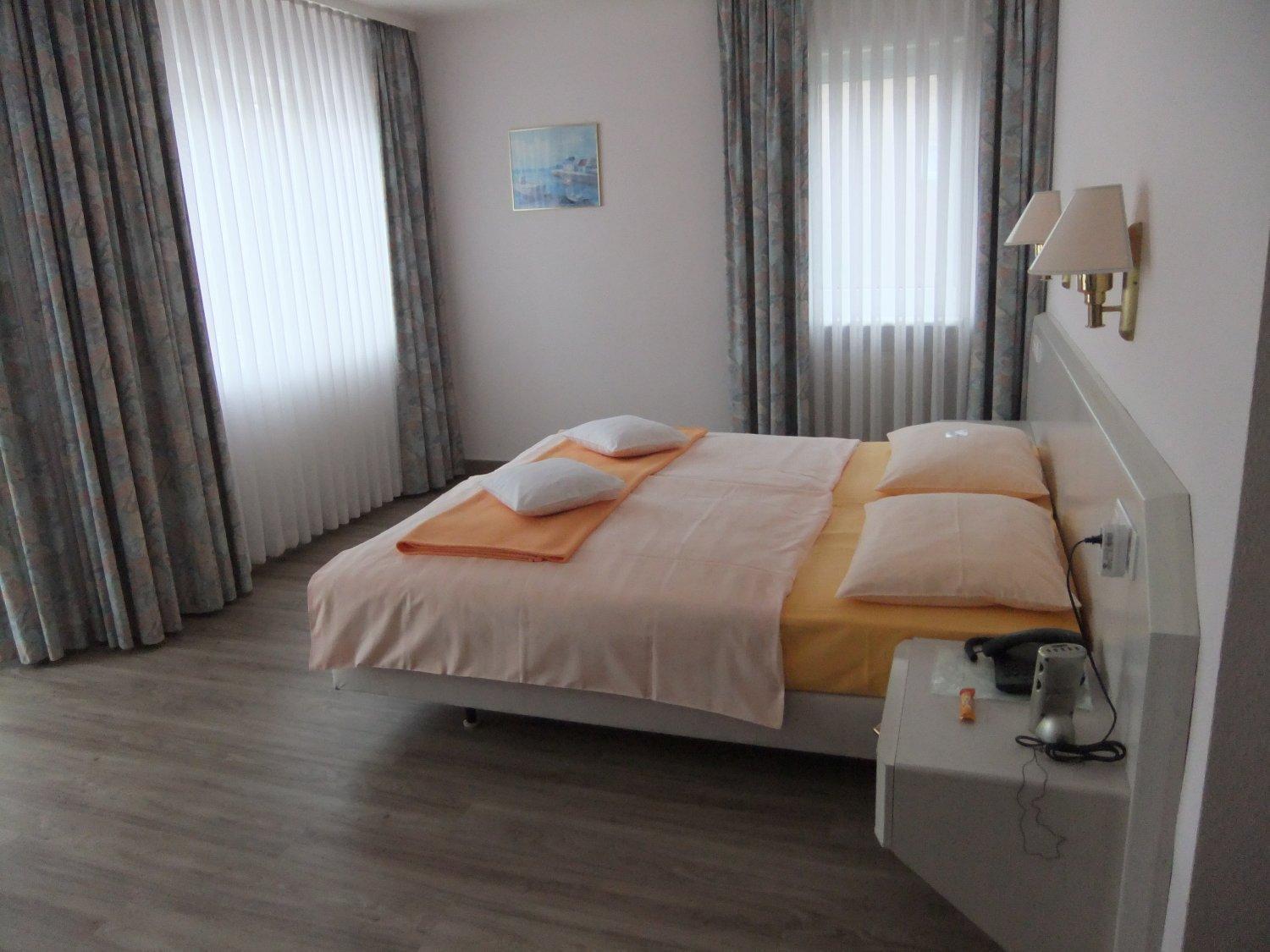 אסשפנבורג Hotel Garni Classico מראה חיצוני תמונה